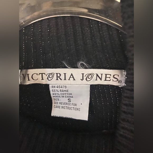 Victoria Jones sweater tag small Vintage 90s - Picture 2 of 3